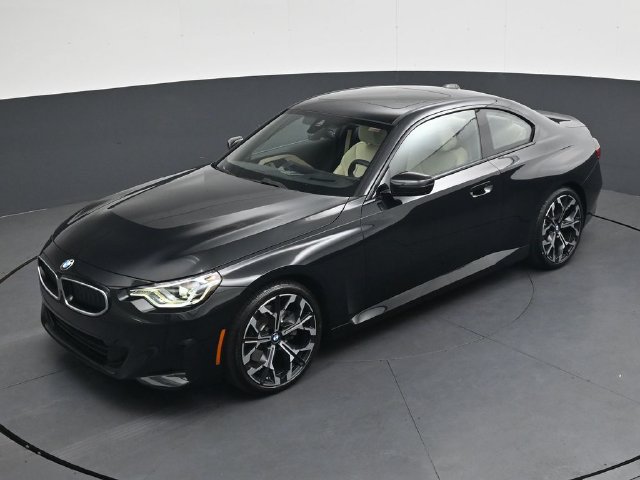 Certified 2025 BMW 230i Coupe w/ Premium Package RWD image 30