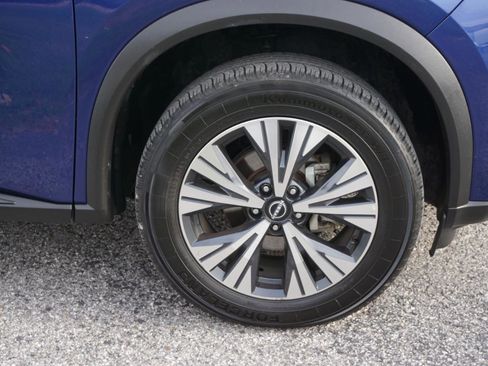 Used 2023 Nissan Rogue SV FWD image 6