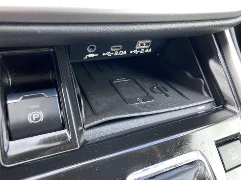 Used 2025 Subaru Outback Touring image 32