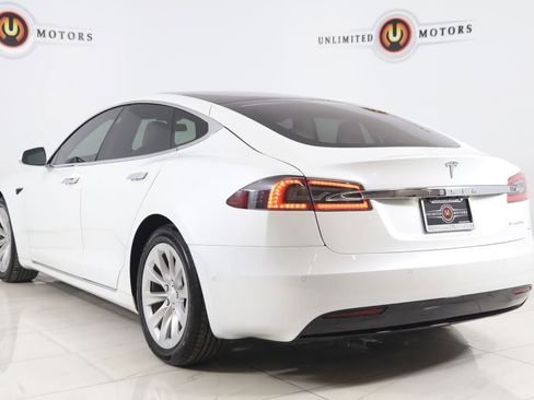 Used 2019 Tesla Model S 75D image 4