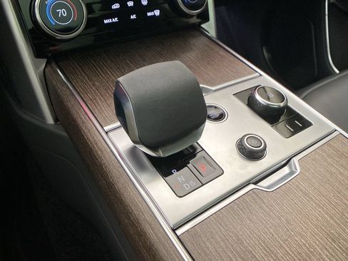 Certified 2023 Land Rover Range Rover SE AWD/4WD image 17