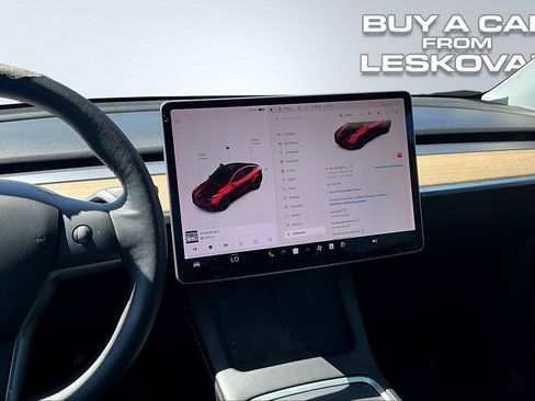 Used 2021 Tesla Model Y Long Range image 6