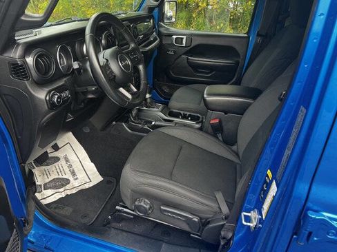 Used 2021 Jeep Wrangler Unlimited Sport w/ Dual Top Group image 10