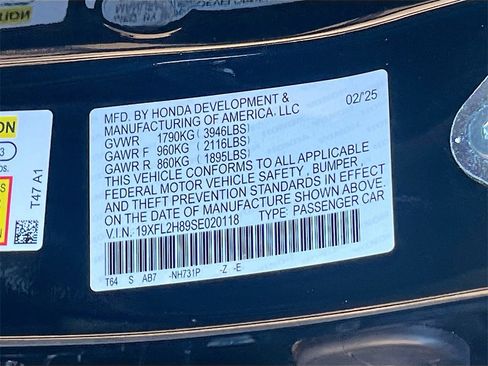 Used 2025 Honda Civic Sport image 28