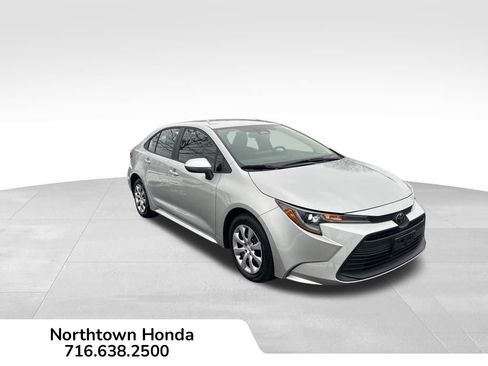 Used 2024 Toyota Corolla LE image 1