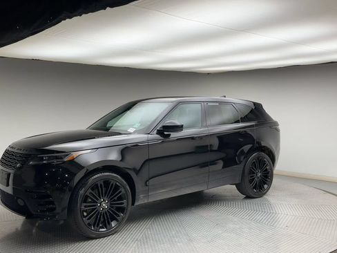 Certified 2026 Land Rover Range Rover Velar Dynamic SE AWD/4WD image 6