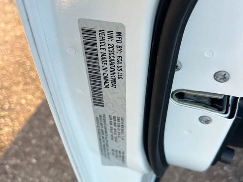 Used 2022 Chrysler 300 Touring w/ Sport Appearance Package image 29