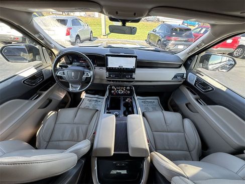 Used 2024 Lincoln Navigator Reserve w/ Equipment Group 201A image 21