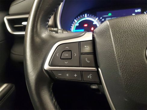 Certified 2023 Toyota Highlander XLE image 23