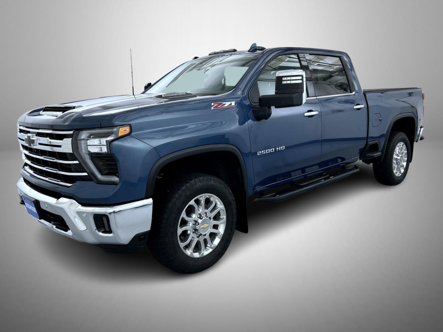 Used 2024 Chevrolet Silverado 2500 LTZ w/ LTZ Plus Package AWD/4WD image 1