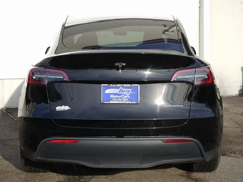 Used 2023 Tesla Model Y Long Range image 7