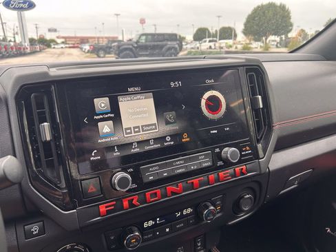 Used 2025 Nissan Frontier PRO-4X w/ Pro Convenience Package AWD/4WD image 27