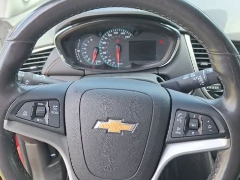 Used 2019 Chevrolet Trax LT w/ Driver Confidence Package AWD/4WD image 13