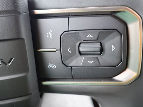 New 2025 GMC Hummer EV 2X image 19