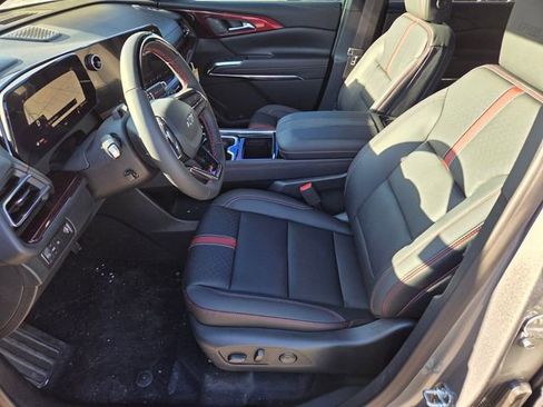 New 2026 Chevrolet Traverse RS w/ LPO, Floor Liner Package image 6