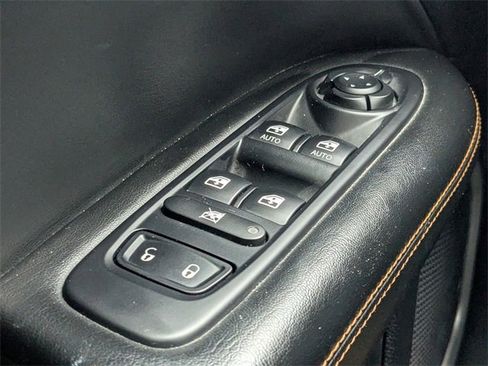 Used 2021 Jeep Compass Limited image 22