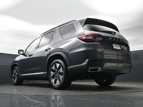 Certified 2026 Honda Pilot Touring image 37