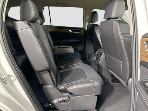 Certified 2024 Volkswagen Atlas SE image 15