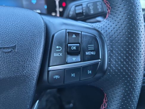 Certified 2025 Ford Escape ST-Line w/ Tech Pack #1 image 26