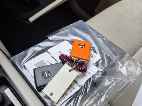 Certified 2023 Volvo XC90 B6 Plus w/ Protection Package Premier image 8