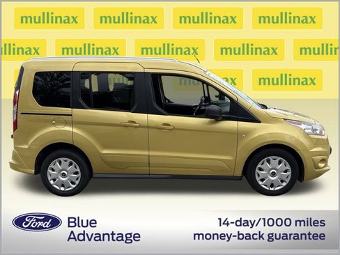 Used 2017 Ford Transit Connect XLT image 2