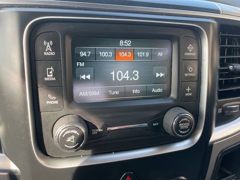 Used 2016 RAM 1500 Classic SLT AWD/4WD image 22