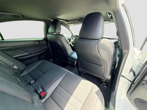 Used 2025 Lexus IS 350 F Sport RWD image 29