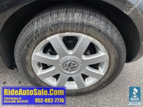 Used 2008 Volkswagen Rabbit S FWD image 24