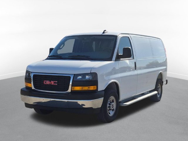 Used 2025 GMC Savana 2500 w/ Driver Convenience Package RWD image 5