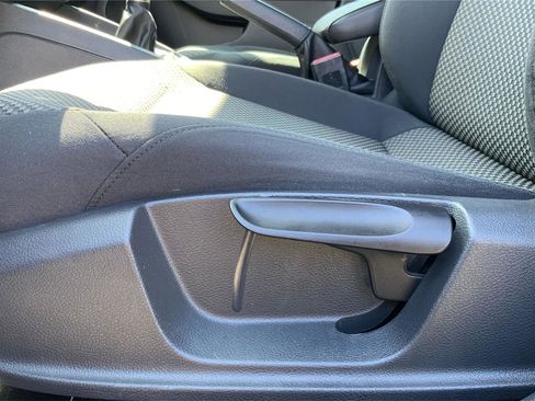 Used 2013 Volkswagen Jetta S image 19