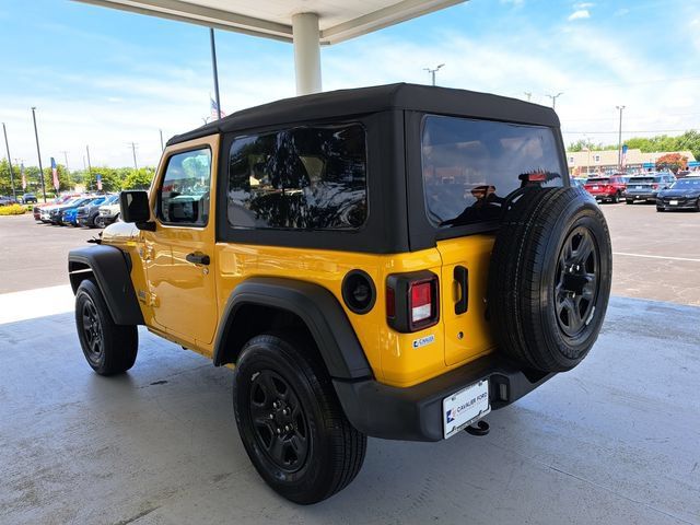 Used 2021 Jeep Wrangler Sport AWD/4WD image 4