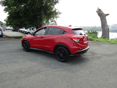 Used 2022 Honda HR-V Sport image 5