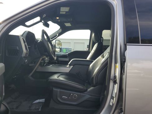 Certified 2021 Ford F250 Platinum w/ FX4 Off-Road Package image 19