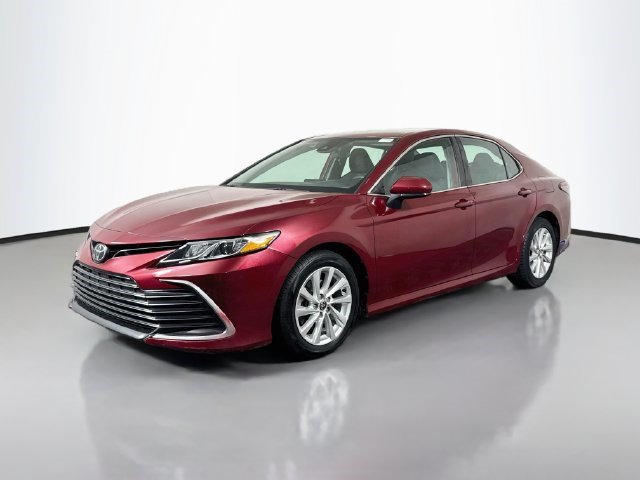 Used 2021 Toyota Camry LE FWD image 4