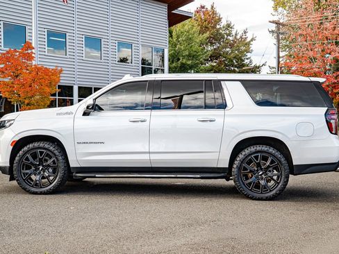 Used 2022 Chevrolet Suburban High Country image 7