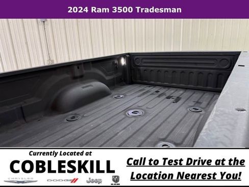 Used 2024 RAM 3500 Tradesman w/ Chrome Appearance Group AWD/4WD image 13