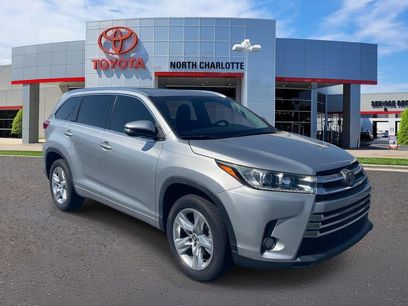 Used 2017 Toyota Highlander Limited