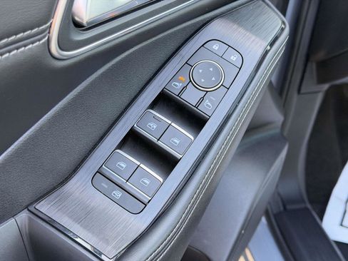 Used 2022 Nissan Rogue Platinum w/ Head-Up Display Package image 18