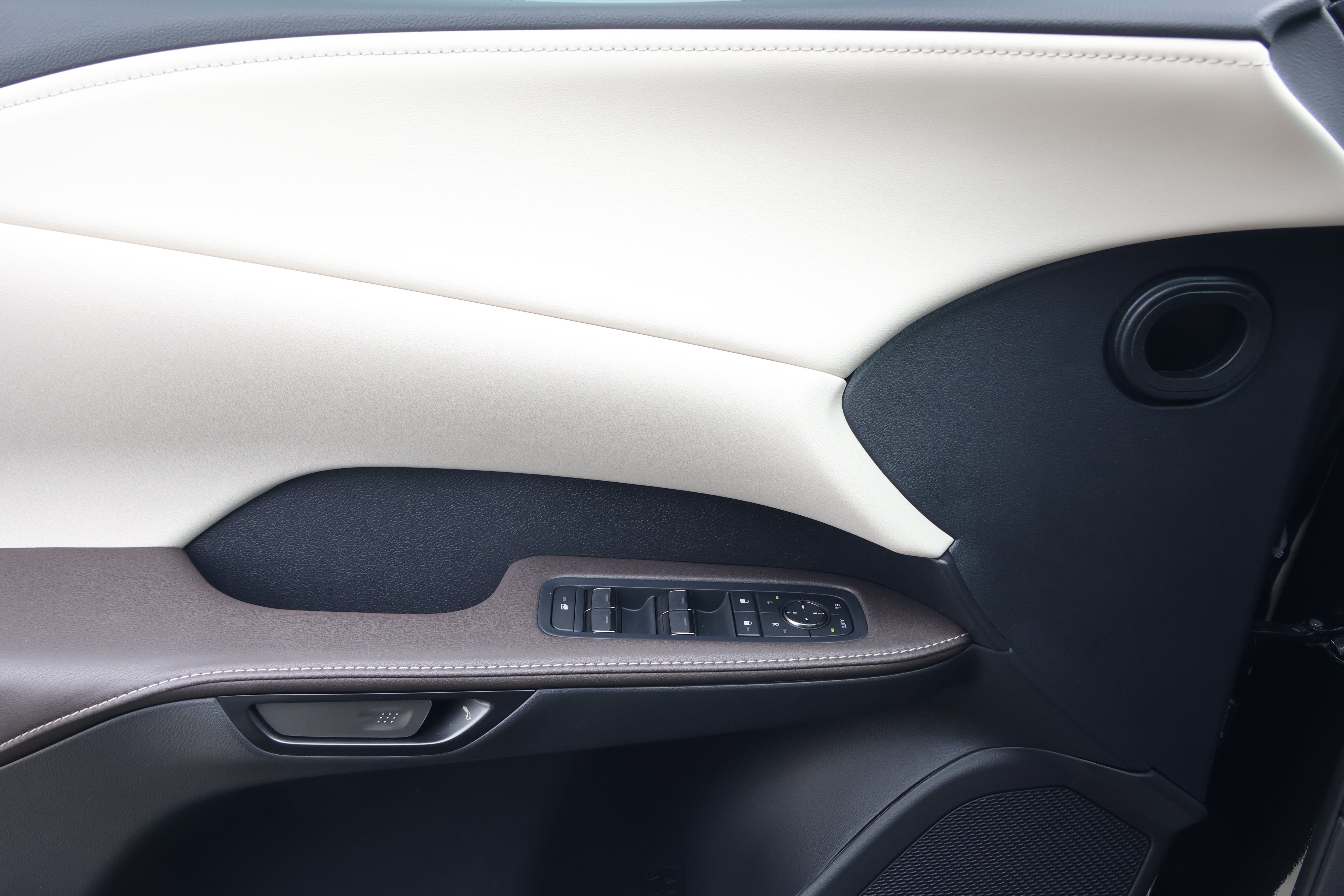 New 2026 Lexus RX 350 FWD image 12