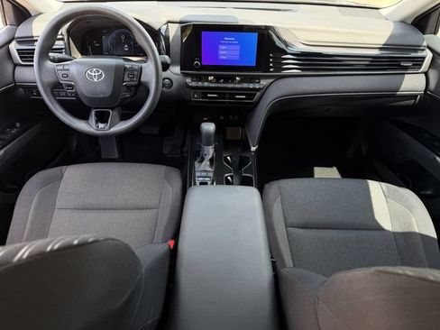 Used 2025 Toyota Camry LE FWD image 10