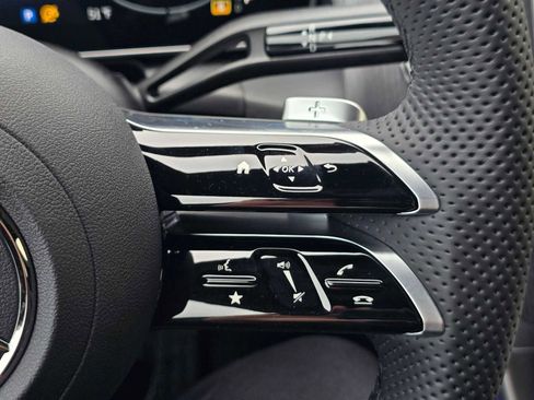 New 2026 Mercedes-Benz GLC 300 image 36