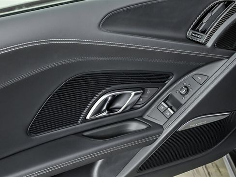 Used 2018 Audi R8 V10 plus AWD/4WD image 15