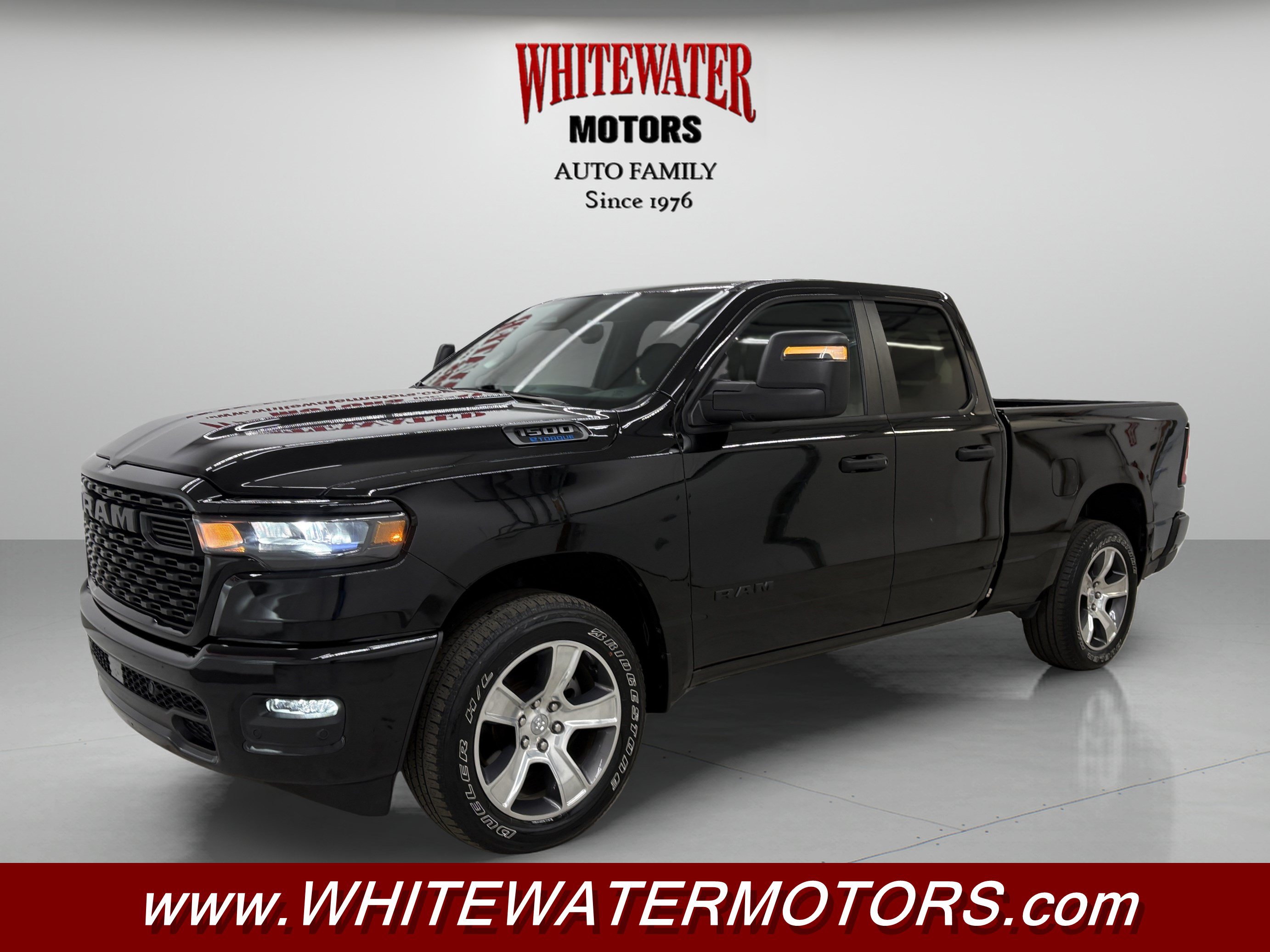 Used 2025 RAM 1500 Tradesman AWD/4WD image 1