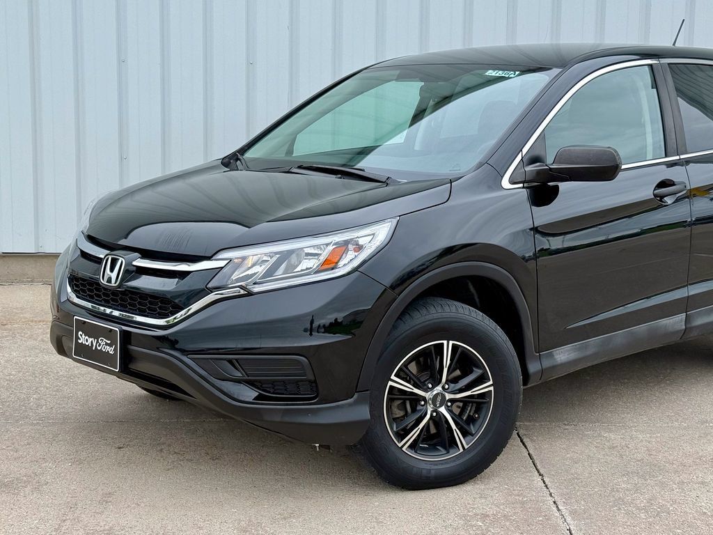 Used 2016 Honda CR-V LX image 2