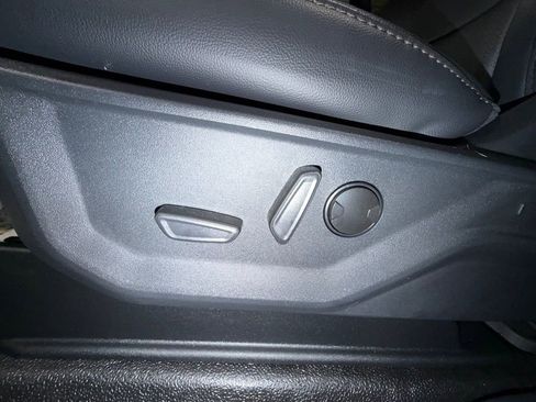 New 2026 Ford F350 Lariat w/ Black Appearance Package image 20