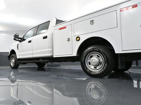 Used 2019 Ford F250 XL w/ Power Equipment Group image 54