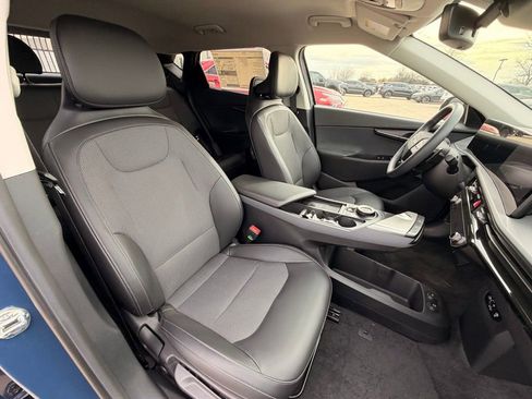 New 2025 Kia EV6 Light w/ Light LR Technology Package image 26