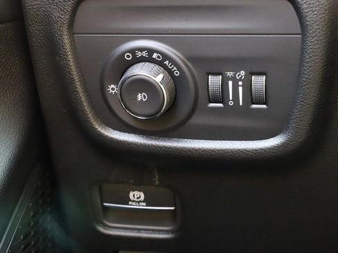 New 2025 Jeep Grand Cherokee Limited AWD/4WD image 36