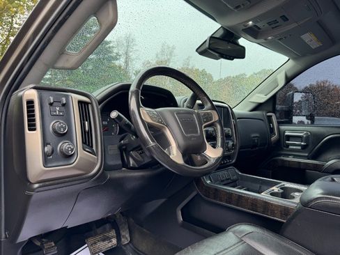 Used 2015 GMC Sierra 3500 Denali image 14