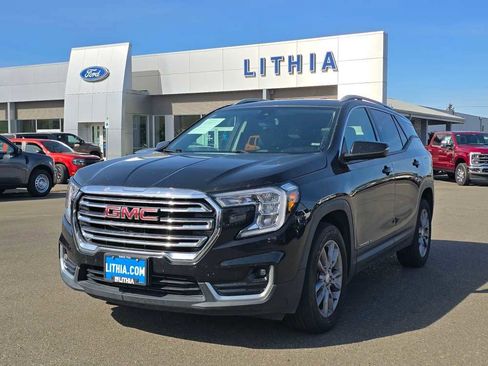 Used 2022 GMC Terrain SLT image 1